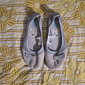 Puma Women's Gray Flats